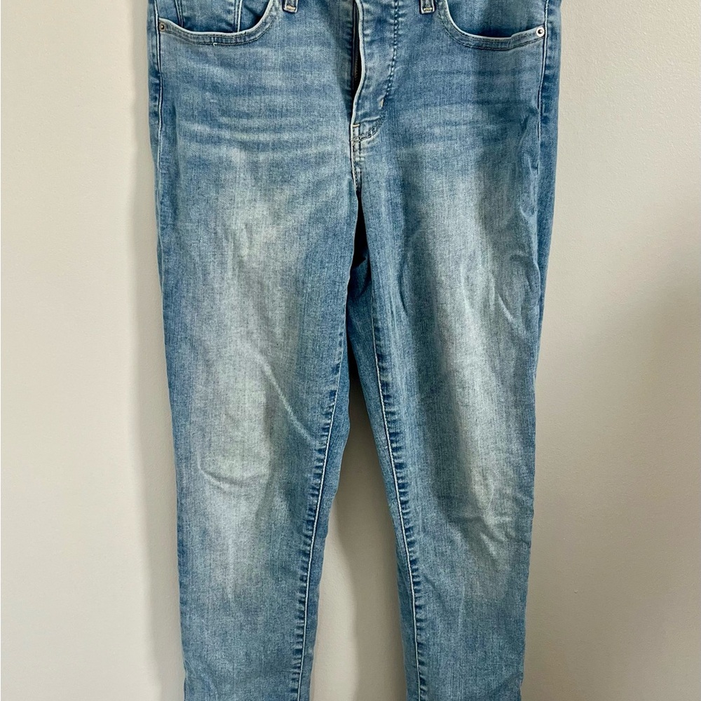 Levi’s 311 Shaping Skinny Jeans